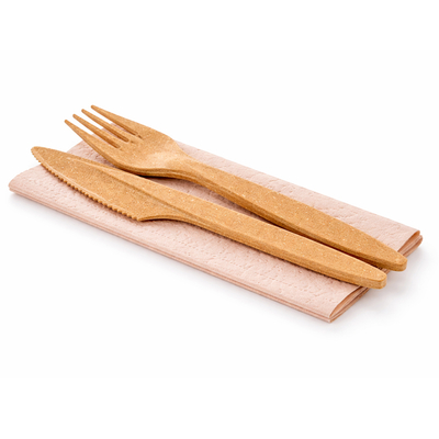 Galda piederumi, plastmasas