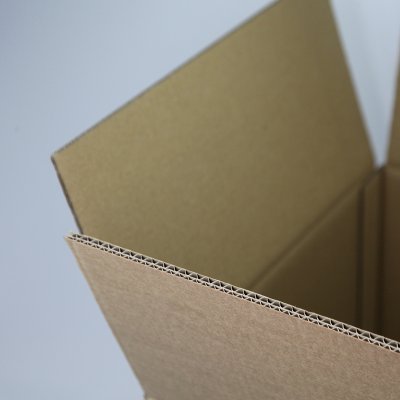 Piecslāņu gofrētā kartona kastes